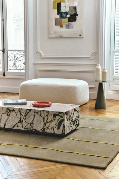 tapis-eclat-bronze-ambiance-2-300dpi-photo-mathilde-hiley_800x.webp