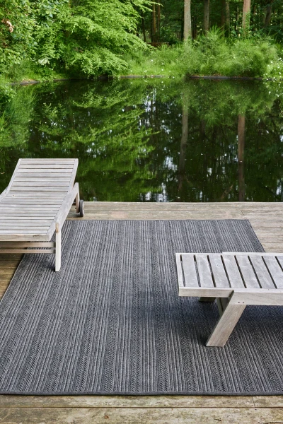 tapis-torsade-anthracite-outdoor_80.webp
