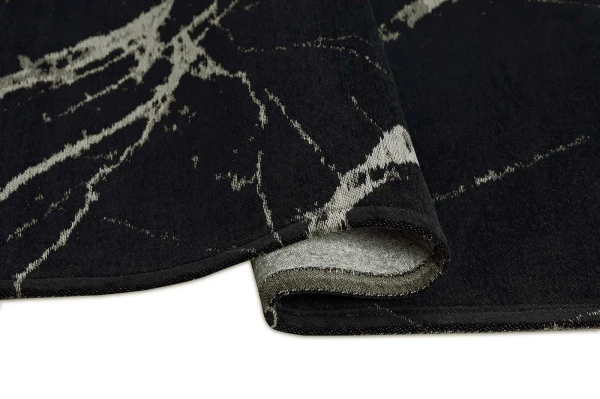 Pietrablack_bok_1400x.webp
