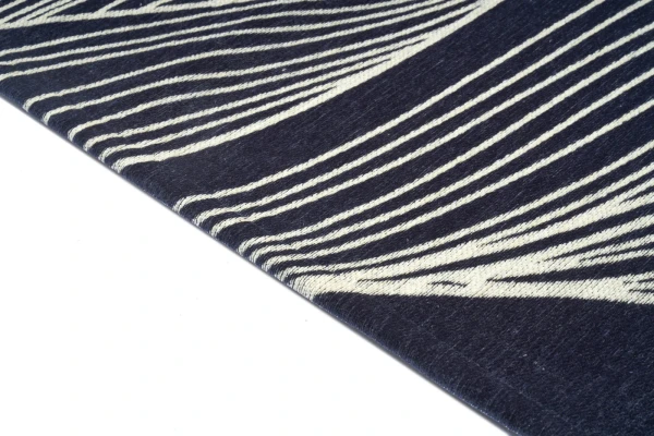 neptun-blue-easy-cleaning-rug_5_1400x.webp