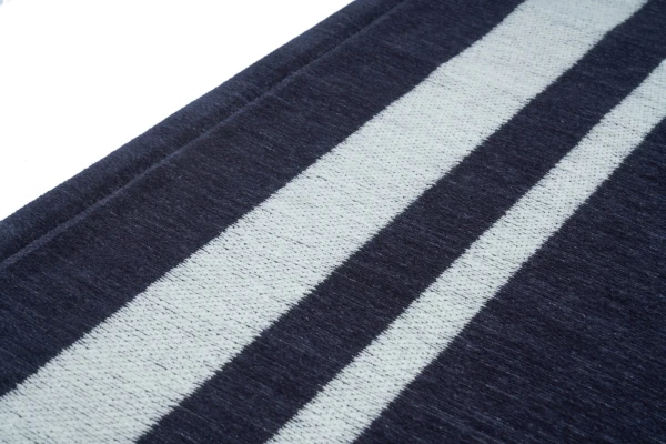 alto_blue-easycleaning-rug_3_1400x.webp