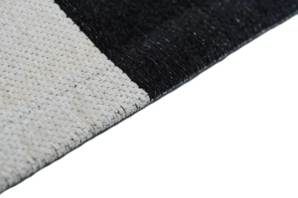 mono_white-easy-cleaning-rug_4_1400x.webp